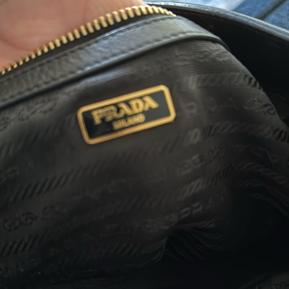 💯Authentic Prada Tote - Picture 9 of 17